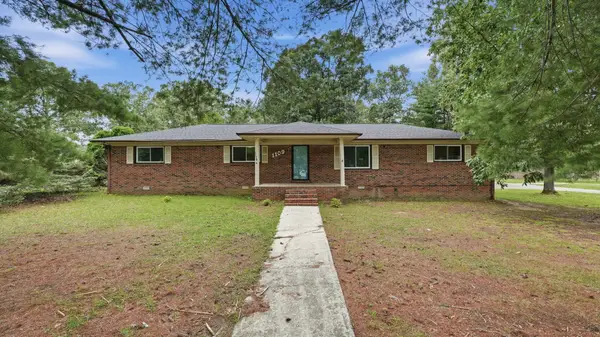 1109 Mcmahan St, Manchester, TN 37355