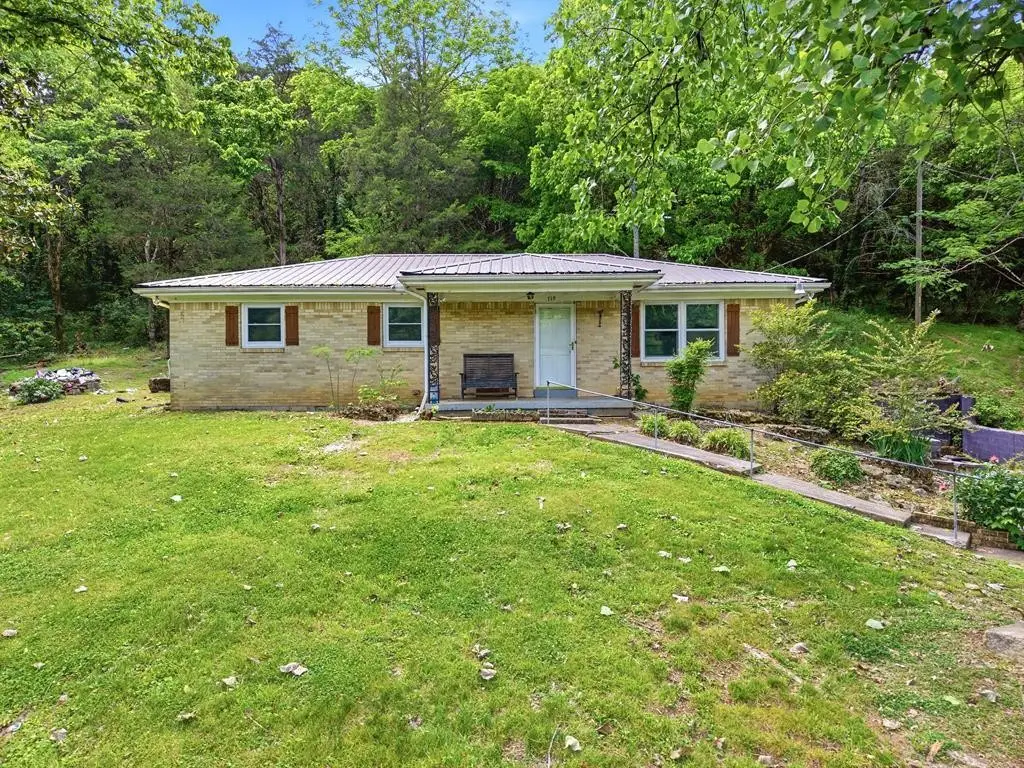719 Hillside Dr, Gainesboro, TN 38562 - #1