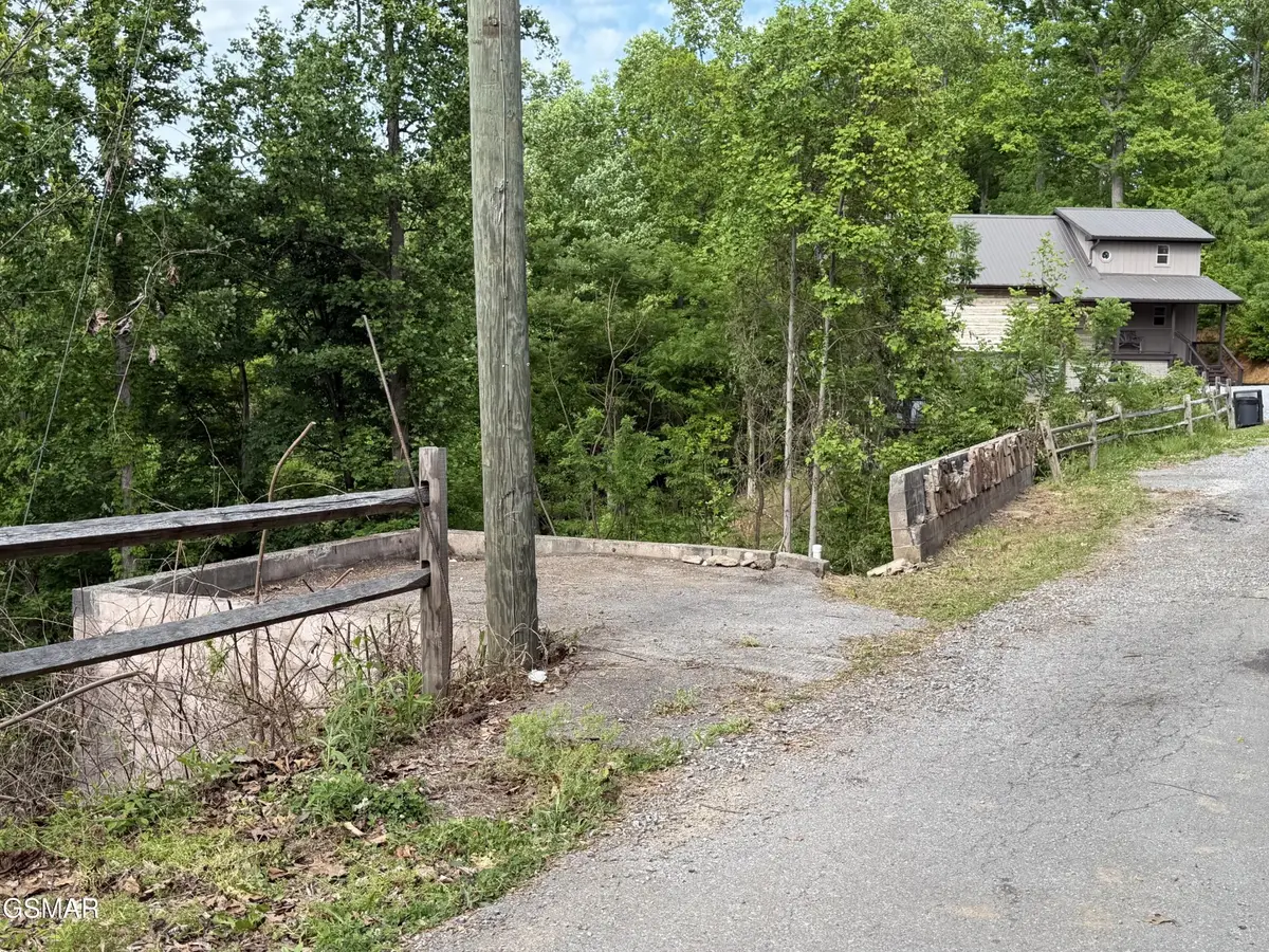 823 Kings Way, Gatlinburg, TN 37738 - #1