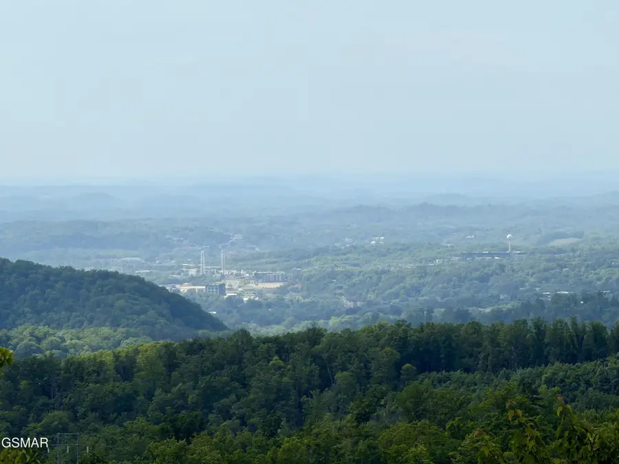 823 Kings Way, Gatlinburg, TN 37738 - #2