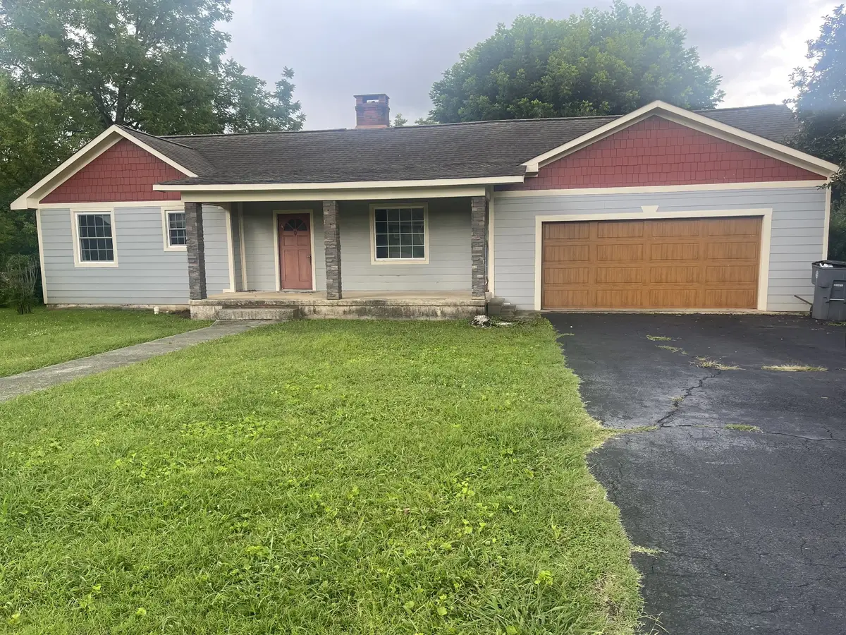 200 Chambers St, McMinnville, TN 37110 - #1