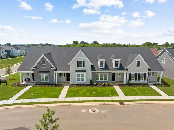 2526 Elmcroft Avenue, Murfreesboro, TN 37128