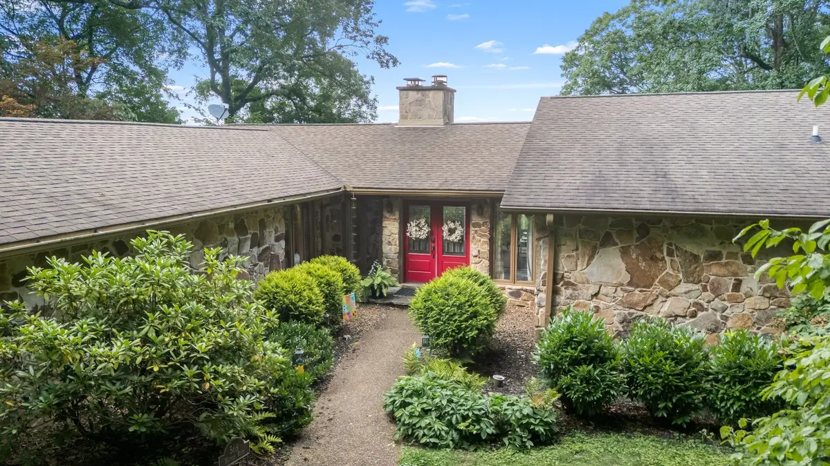 569 Haynes Rd, Sewanee, TN 37375 - #1