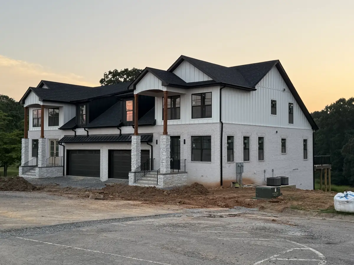 112 Fairway Dr, Clarksville, TN 37043 - #1