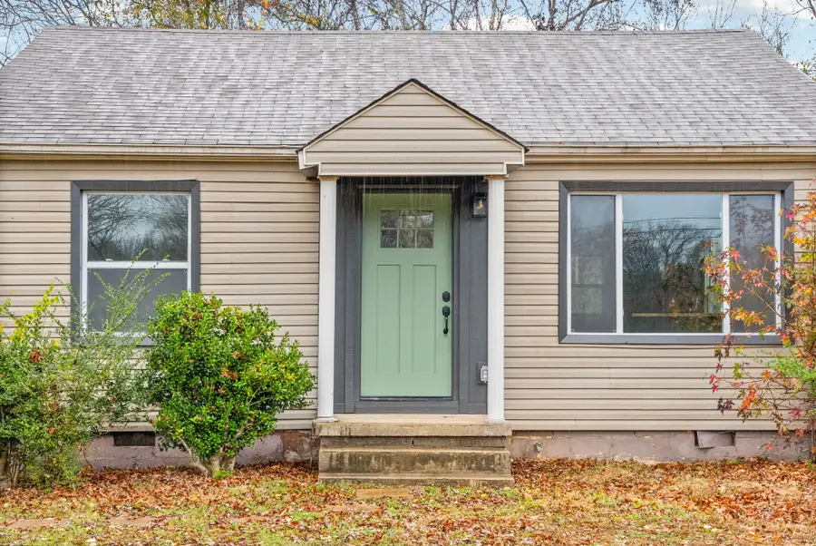 715 Mcgraw St, Clarksville, TN 37040 - #2