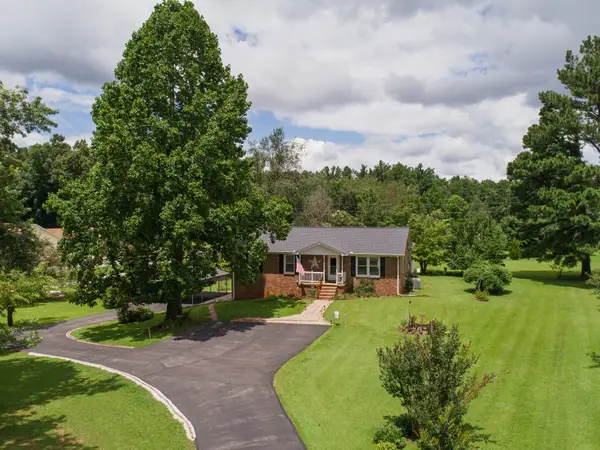 7325 Cumberland Dr, Fairview, TN 37062