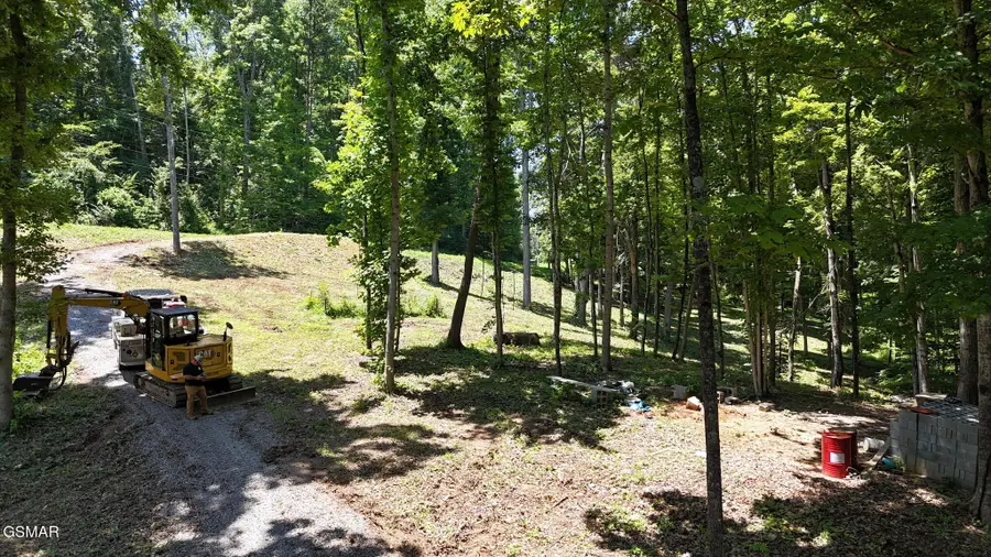 11 Cherokee Drive, Dandridge, TN 37725 - #2