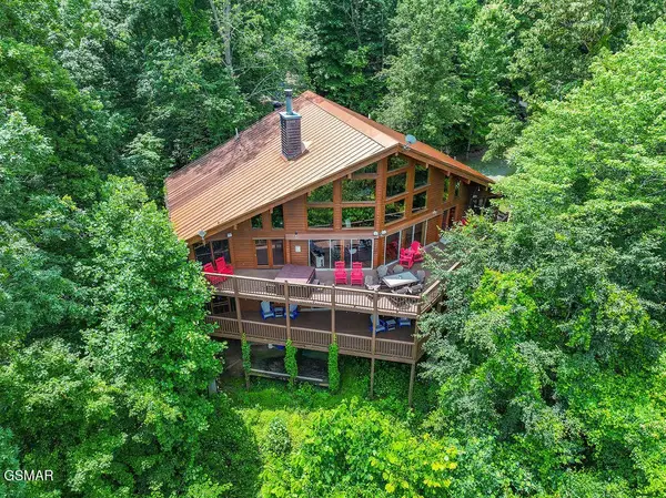 2420 Sunset Road, Sevierville, TN 37862