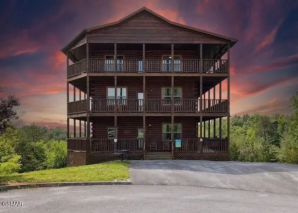 1911 Oakmont Drive, Sevierville, TN 37876