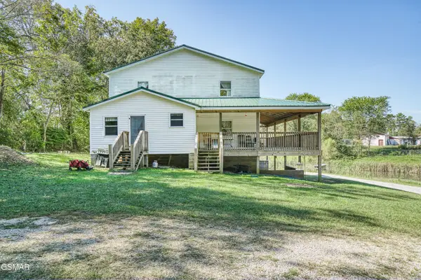 107 Cherry Street, Deer Lodge, TN 37726