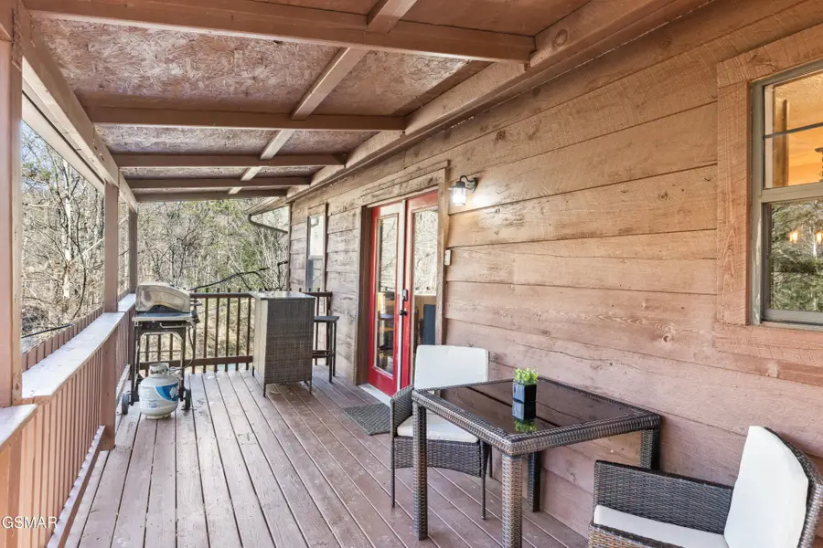 2777 Mountain View Circle, Sevierville, TN 37862 - #2