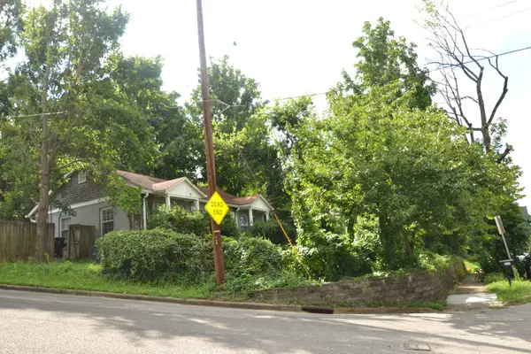 405 32nd Ave S, Nashville, TN 37212