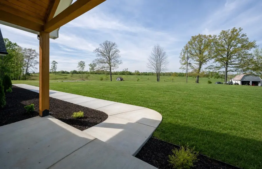 625 Robert Smith Rd, McMinnville, TN 37110 - #2