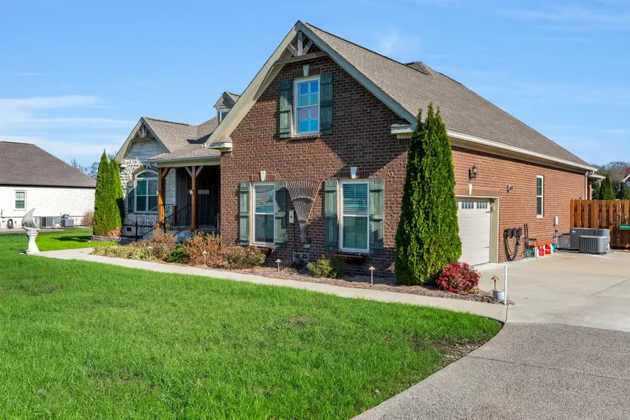 3043 Cross Gate Ln, Columbia, TN 38401 - #3