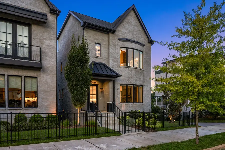 2086 12th Ave S, Nashville, TN 37204 - #3