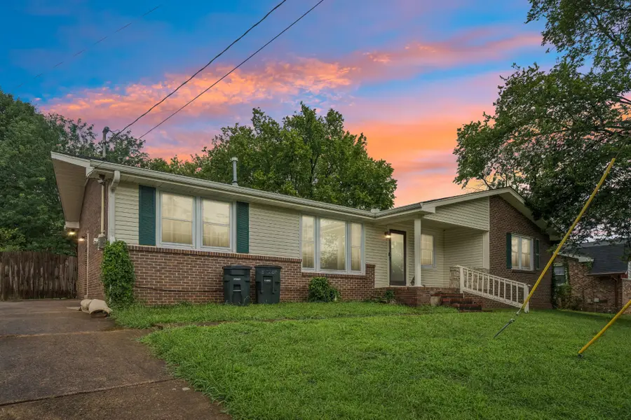 2821 Creekview Dr, Nashville, TN 37217 - #2