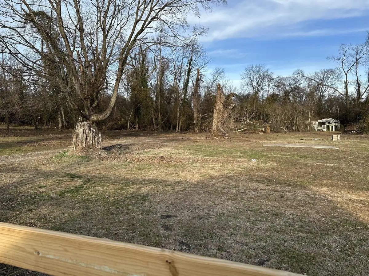 850 E 21st St, Hopkinsville, KY 42240 - #1
