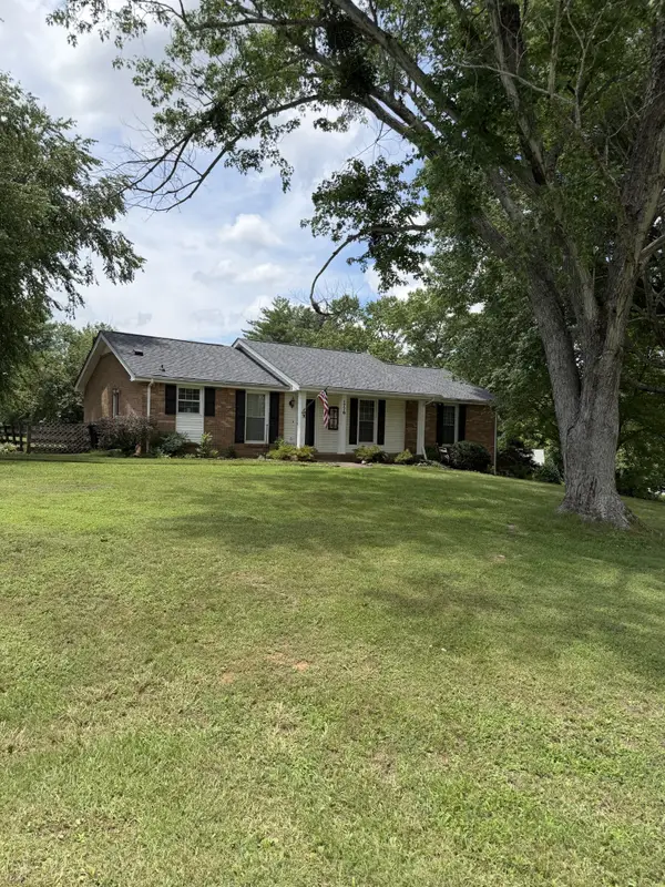 1776 Auburn Dr, Clarksville, TN 37043