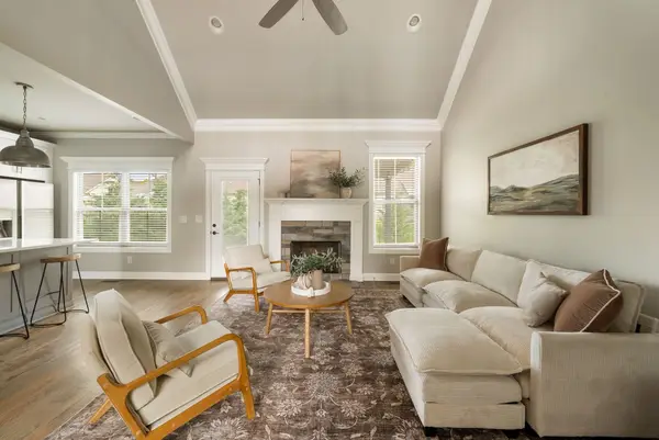 1706 Sorrell Park Dr, Spring Hill, TN 37174