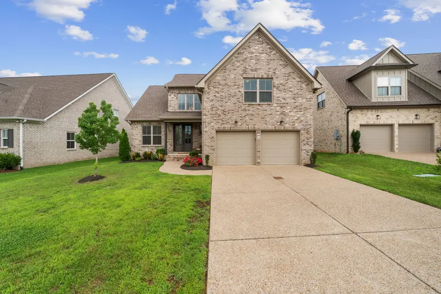 1706 Sorrell Park Dr, Spring Hill, TN 37174 - #2