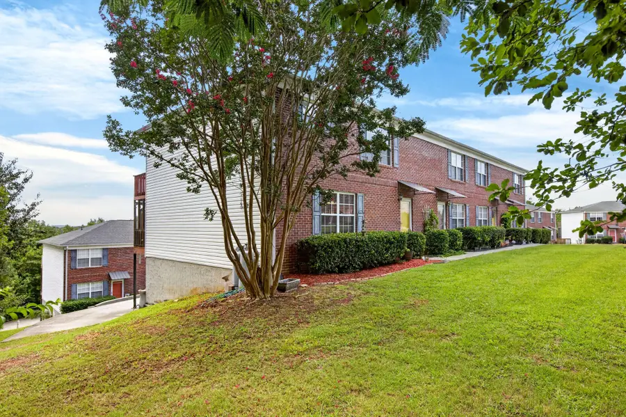 2448 Executive Park Nw, Cleveland, TN 37312 - #2