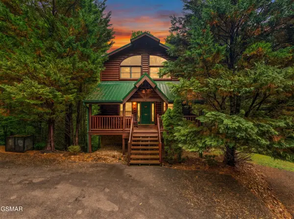 1915 Elk Springs Way, Gatlinburg, TN 37738
