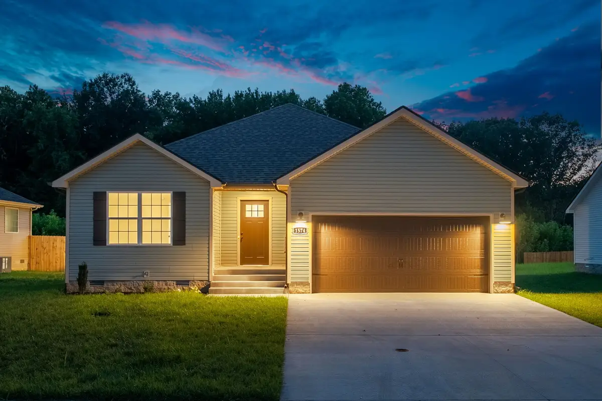 1574 Fredrick Dr, Clarksville, TN 37042 - #1