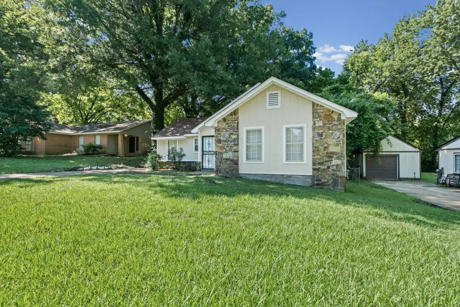 3887 Houghton Cv, Memphis, TN 38128 - #2