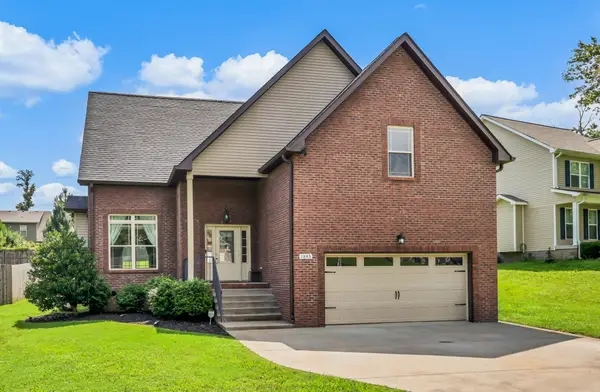 1843 Deerstand Dr, Clarksville, TN 37042