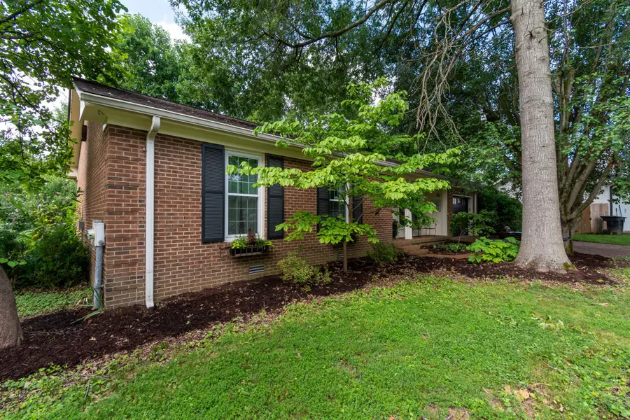 1702 Twin Oaks Ct, Franklin, TN 37064 - #3