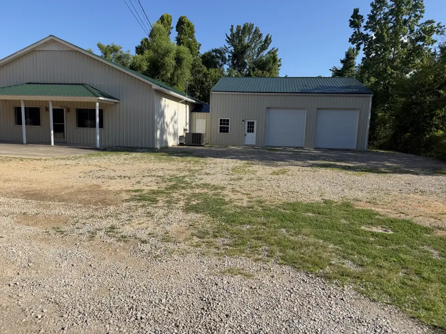 1414 Summertown Hwy, Hohenwald, TN 38462 - #3