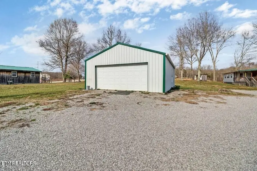2546 Peavine Rd, Crossville, TN 38571 - #3