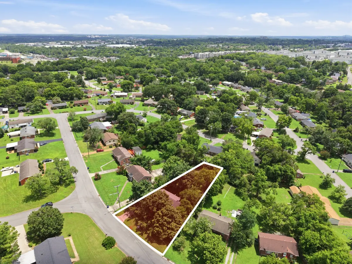 210 Friendship Dr, Goodlettsville, TN 37072 - #1