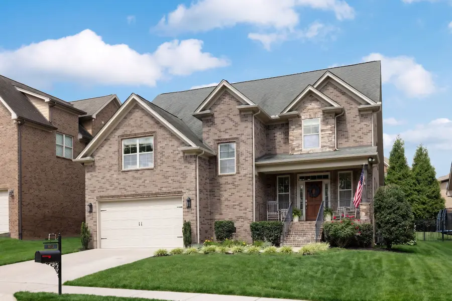 8033 Fenwick Ln, Spring Hill, TN 37174 - #2