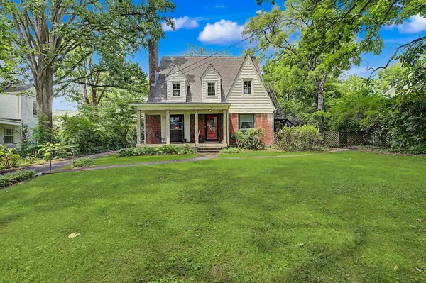 1718 Green Hills Dr, Nashville, TN 37215