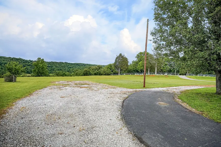960 Country Club Rd, Sparta, TN 38583 - #3