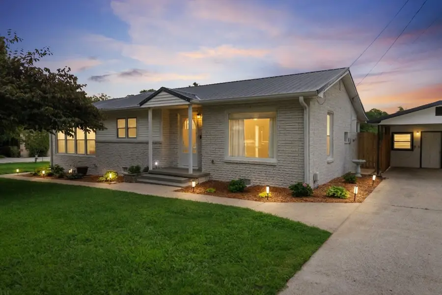 207 Fairview St, Estill Springs, TN 37330 - #2