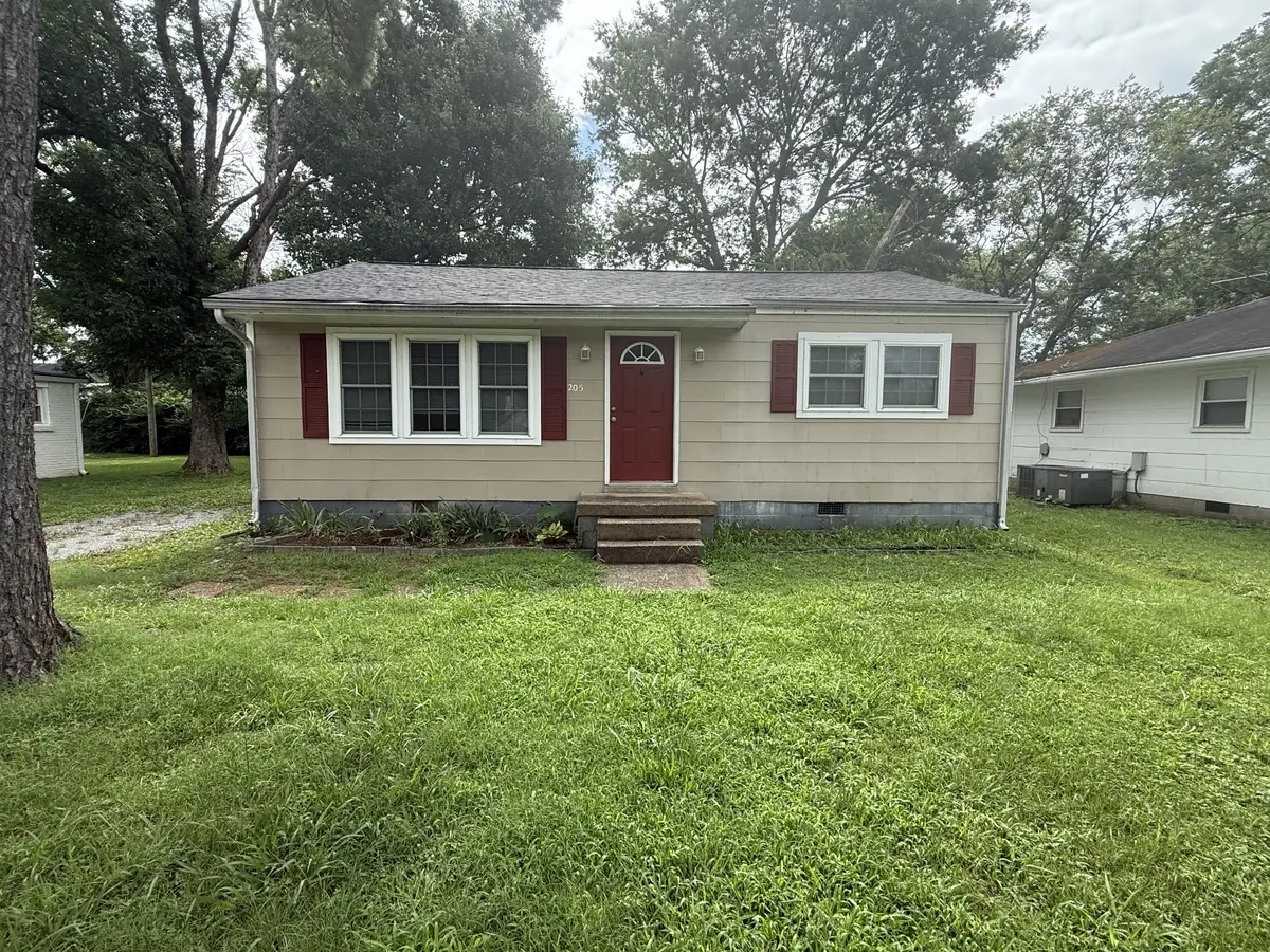 205 Sloan St, Lebanon, TN 37087 - #1
