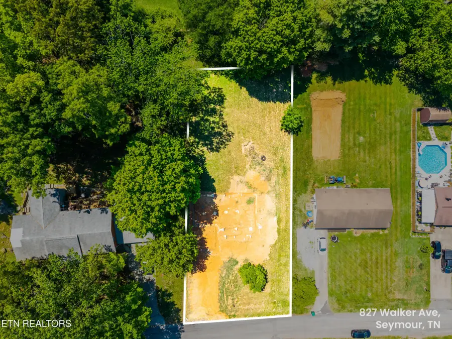 827 Walker Ave, Seymour, TN 37865 - #3