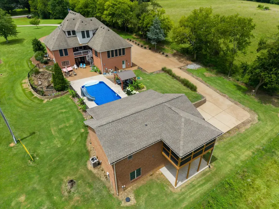 2155 Lake Rd, Greenbrier, TN 37073 - #3