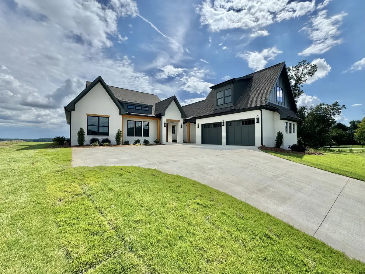 20 Natures Cove, Florence, AL 35630 - #1