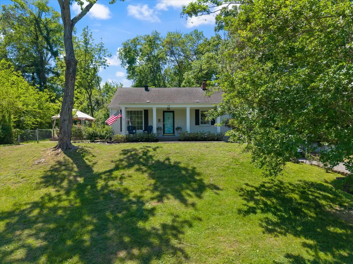 727 Woodmere Dr, Nashville, TN 37217 - #1