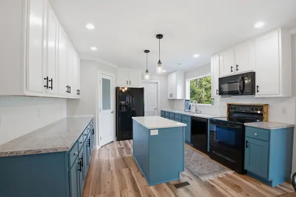 1850 Little Bartons Creek Rd, Cumberland Furnace, TN 37051