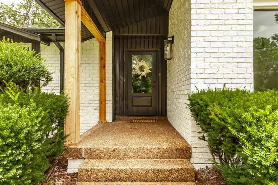 205 Bluegrass Dr, Hendersonville, TN 37075 - #2