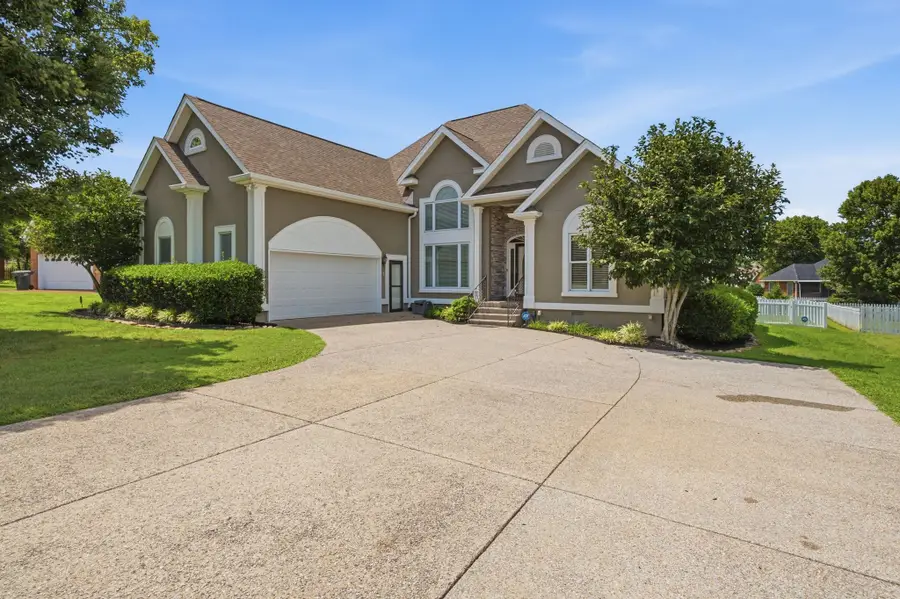 104 Clearview Ct, Springfield, TN 37172 - #2