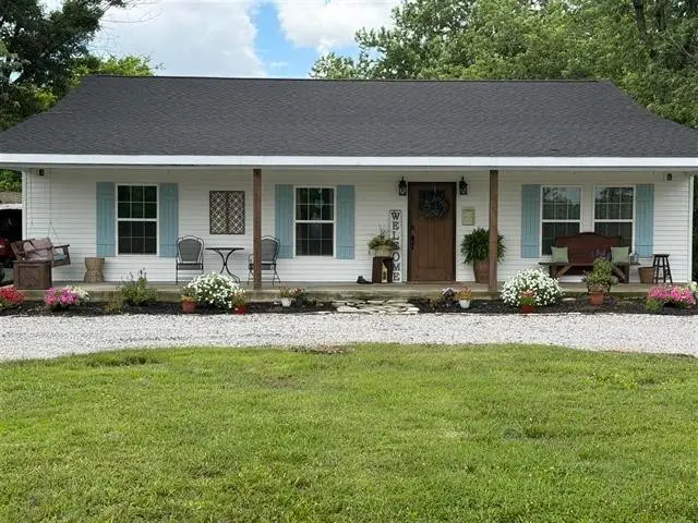 5331 Deer Lick Rd, Lewisburg, KY 42256 - #1