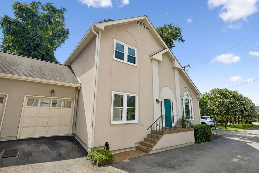 101 Bonnie Briar Ln, Nashville, TN 37212 - #3