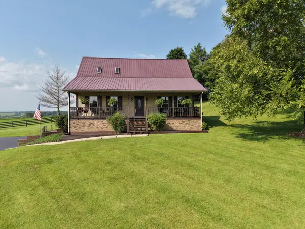 2983 Temple Hill Rd, Summer Shade, KY 42166