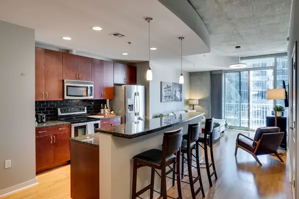 301 Demonbreun St #1702, Nashville, TN 37201