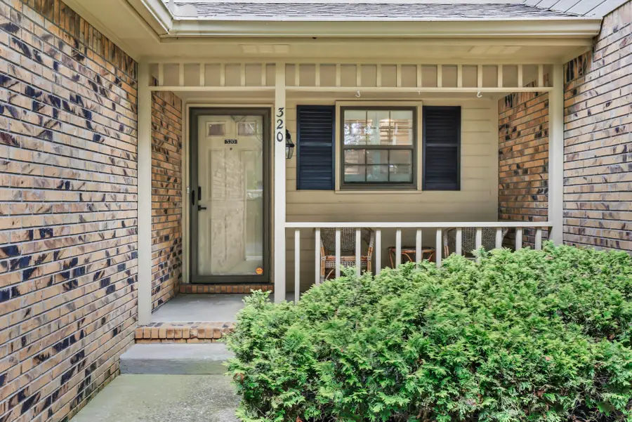 320 Kingswood Ct, Clarksville, TN 37043 - #3